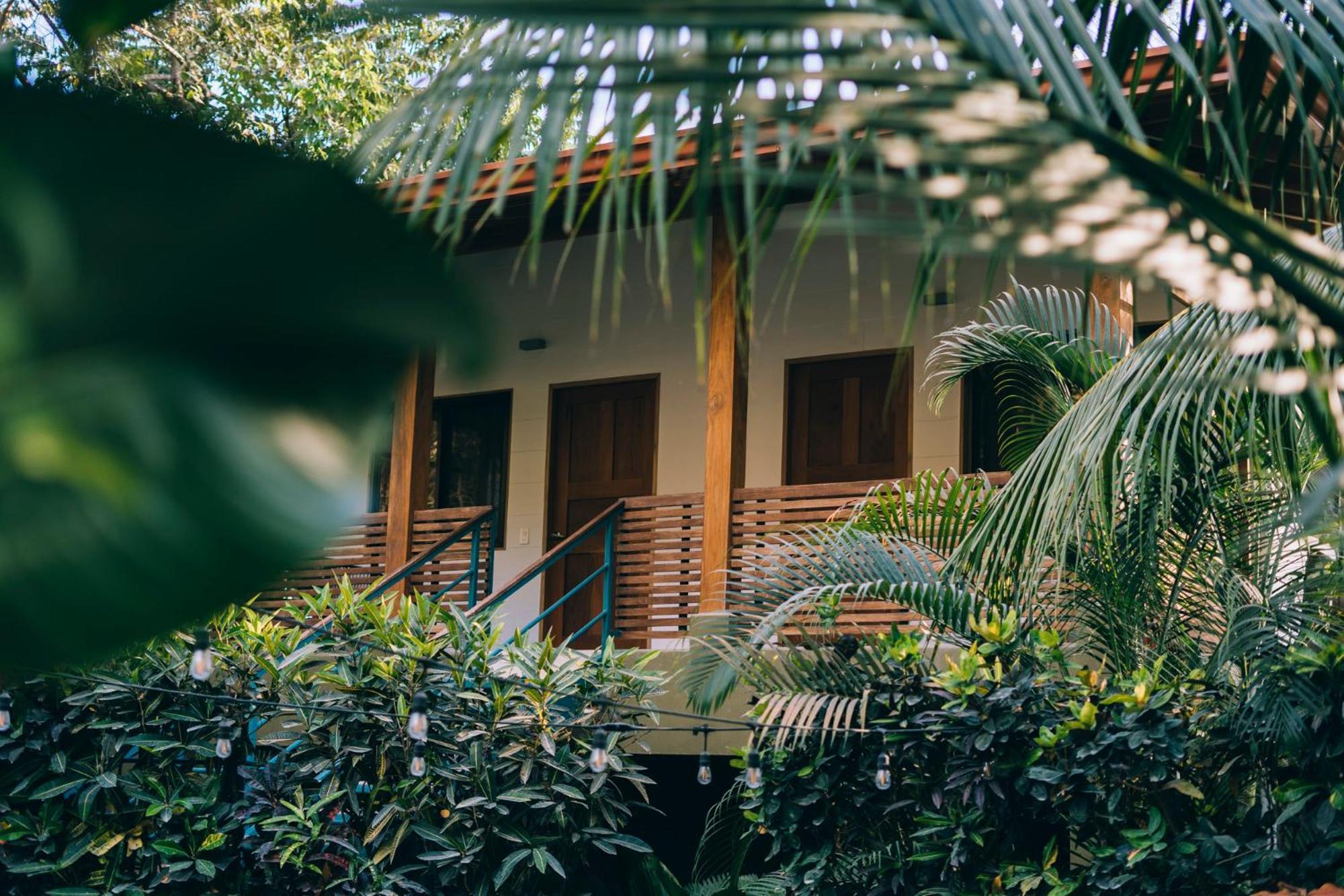 Shaka Costa Rica, Steps From The Beach Hotel Playa Hermosa Cobano Exterior foto